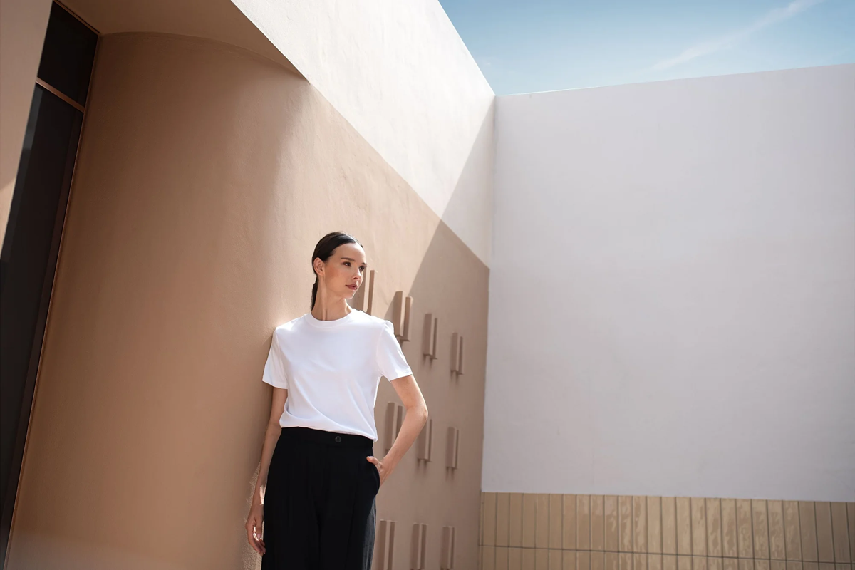 Travel Outfits Ideas: The Art of Effortless Style and Comfort