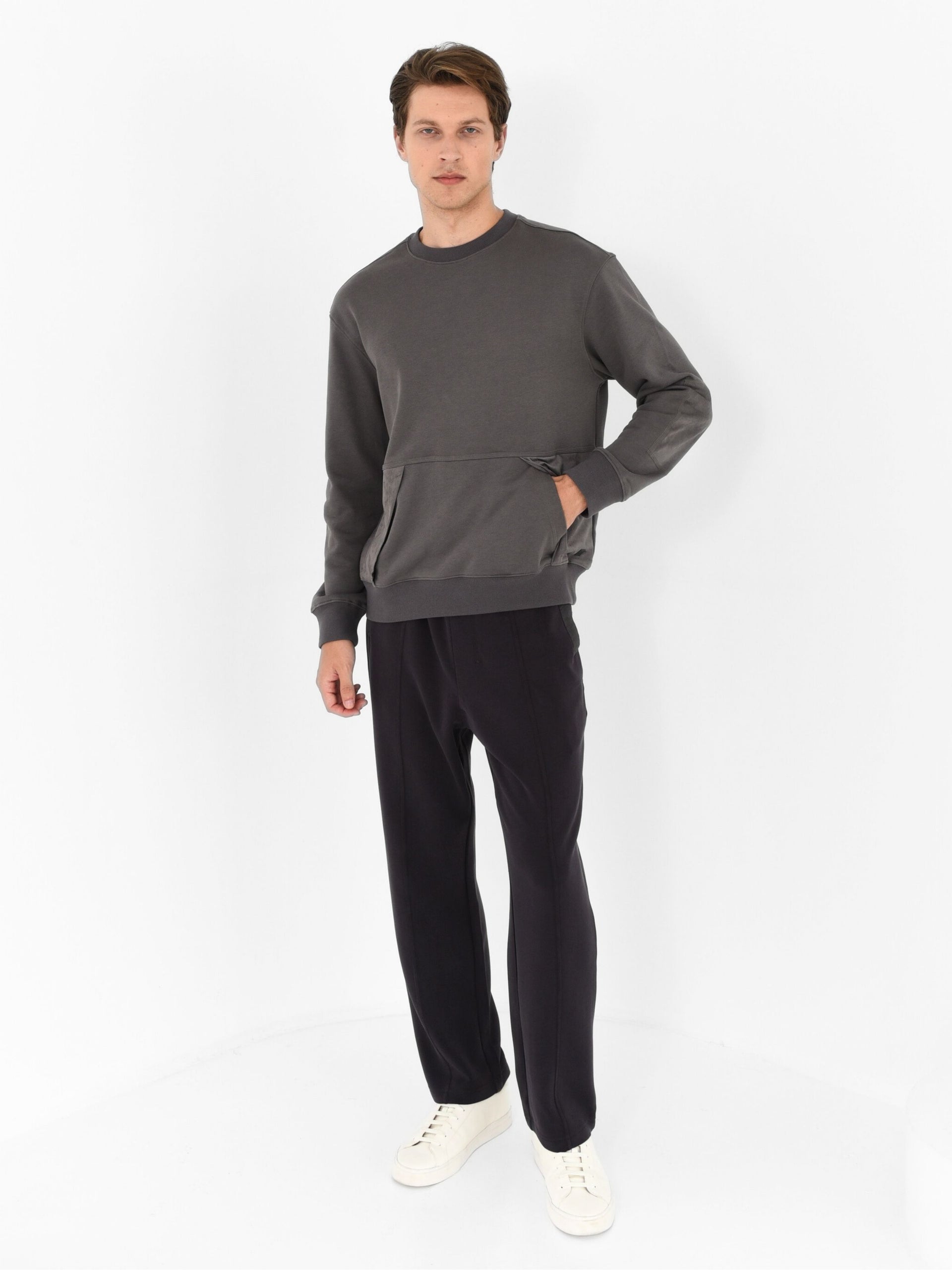 Essential Relaxed Sweatpants
