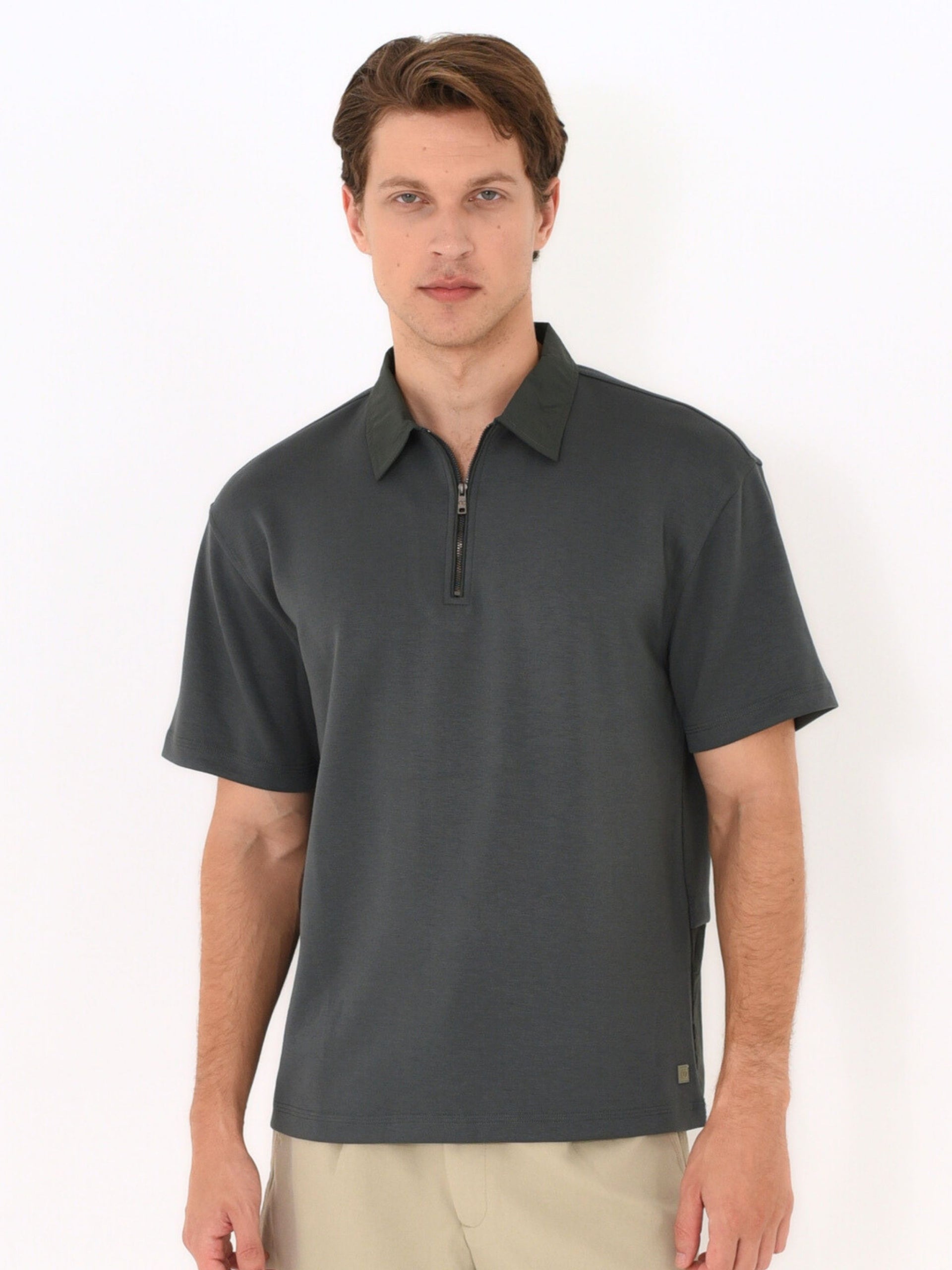 Essential Zip-up Polo