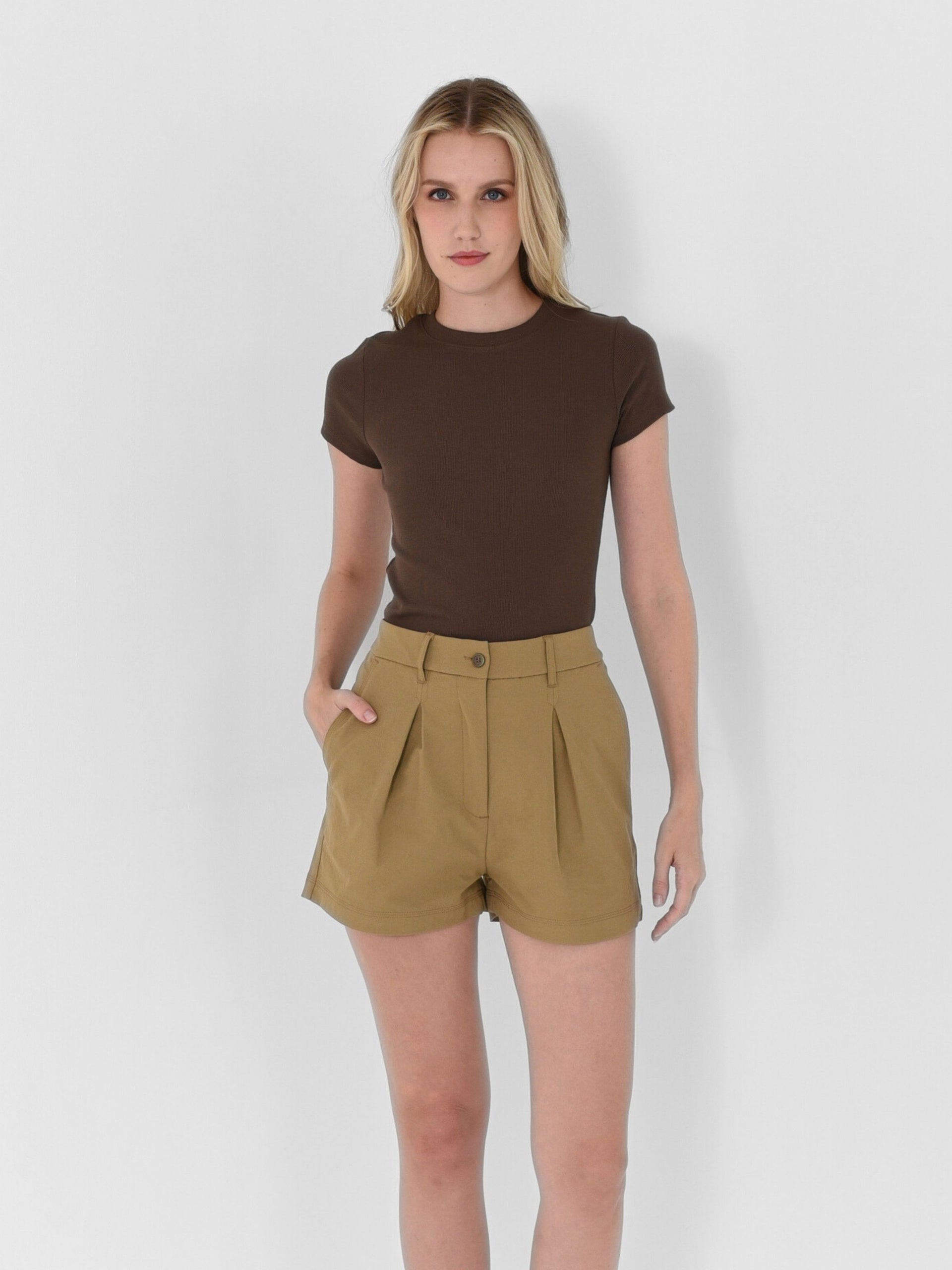 Women’s Relaxed Pleated Shorts