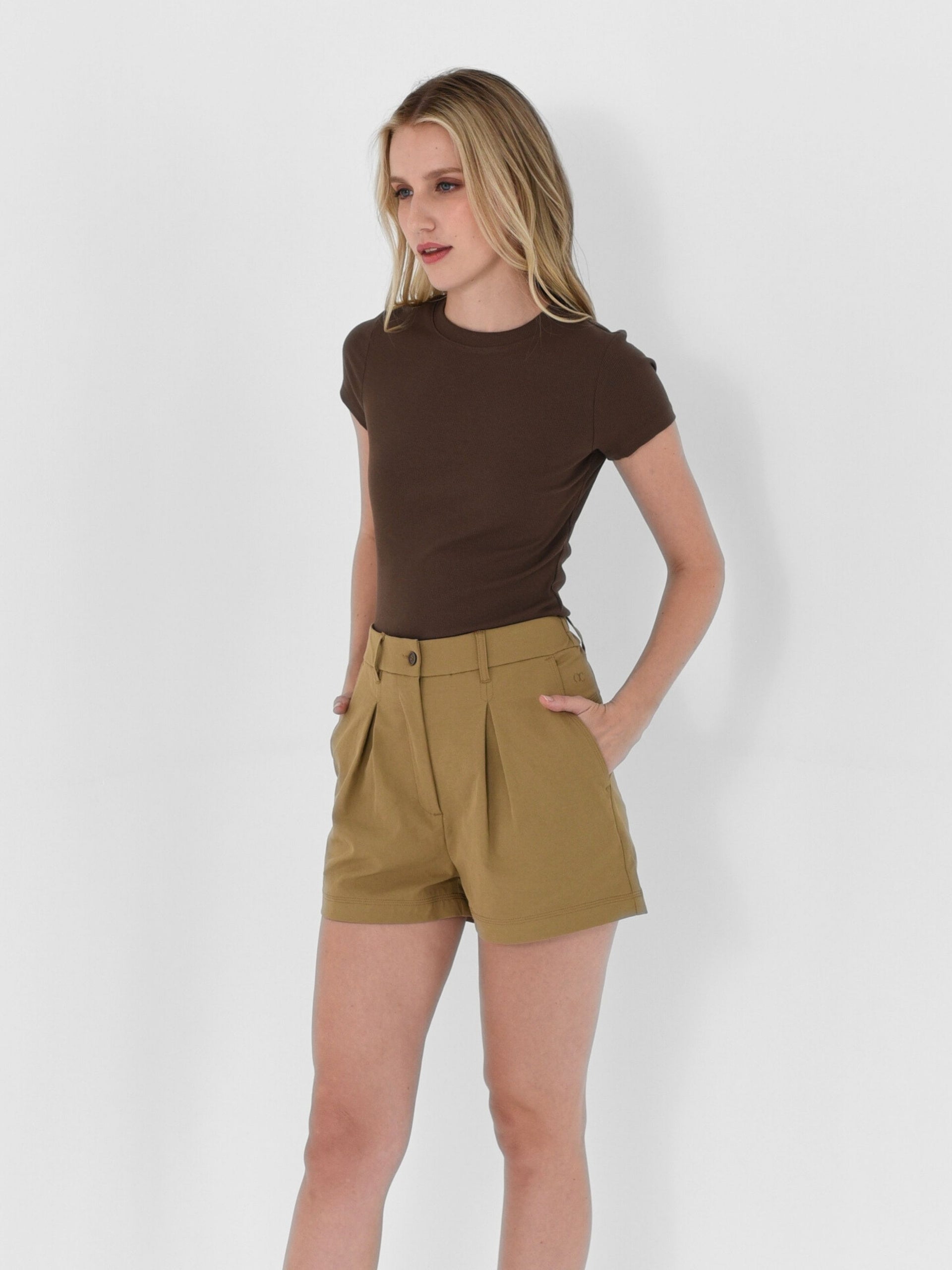 Women’s Relaxed Pleated Shorts