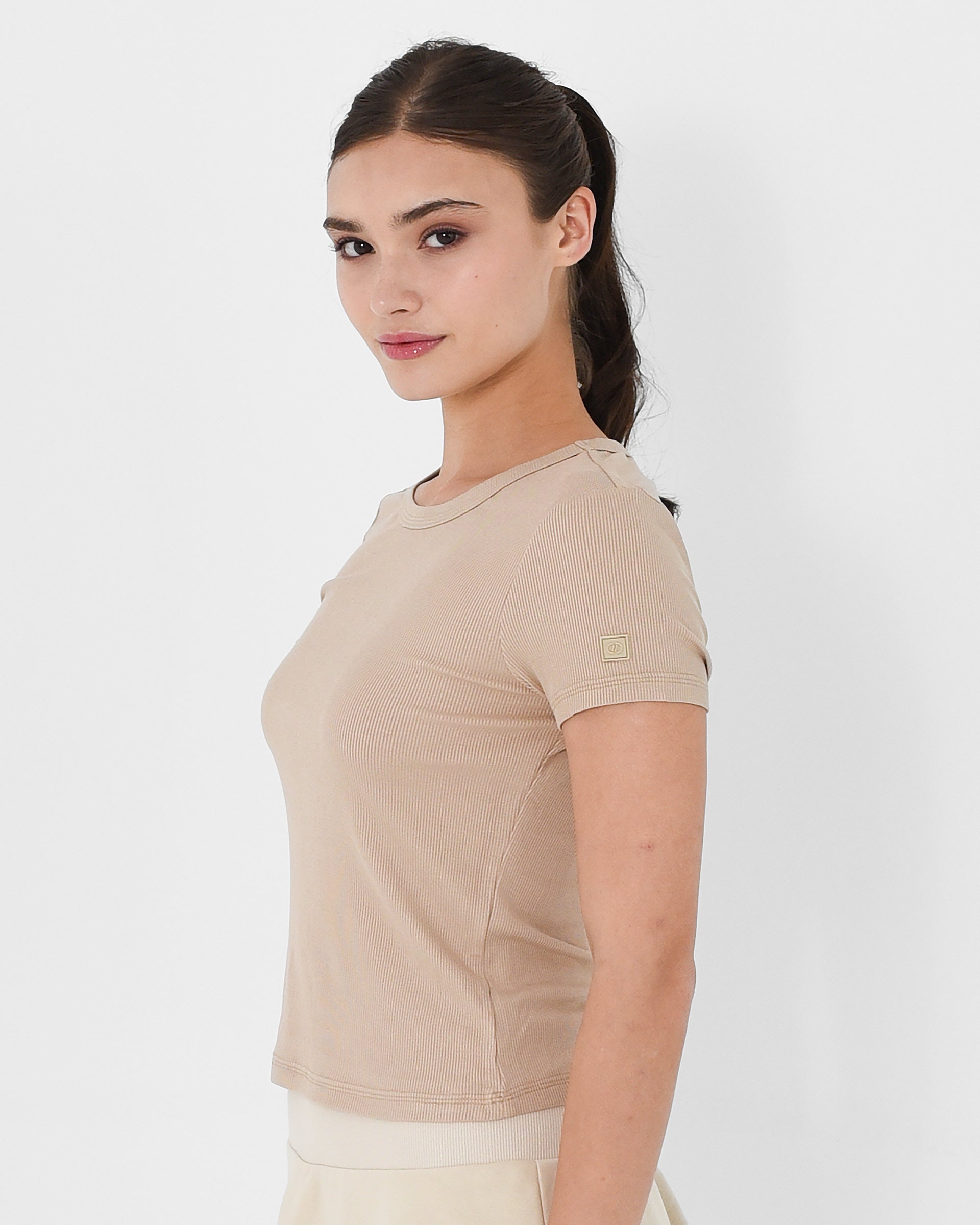 Ribbed Fitted Tee
